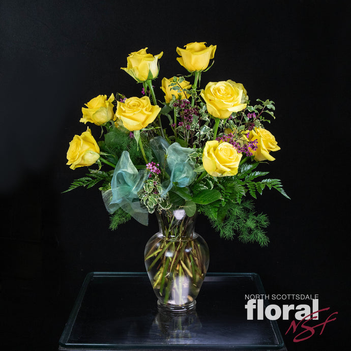 One Dozen Yellow Roses